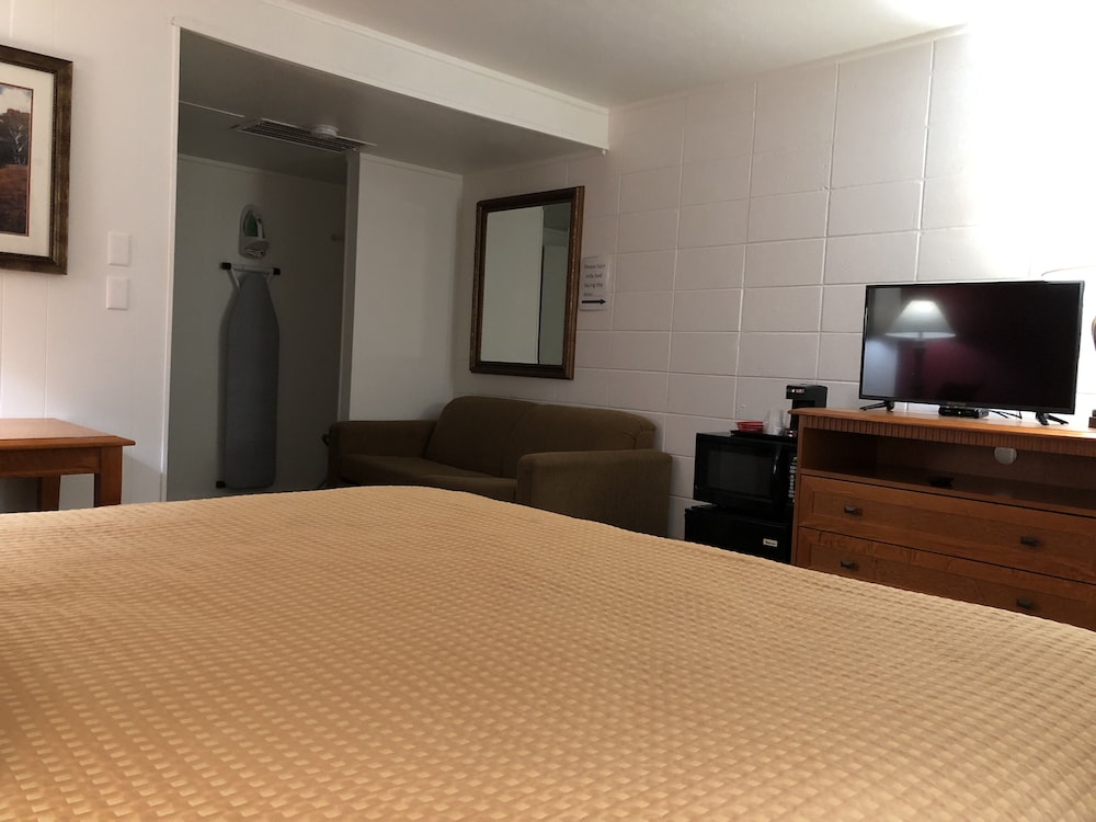Stockmans Motel - photo 16