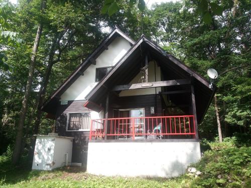 Moon Forest - carbon neutral hotel in Nagano