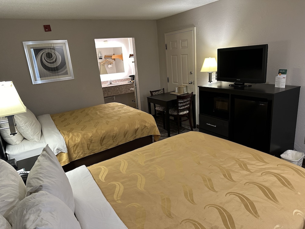 Quality Inn Ashland KY - photo 17