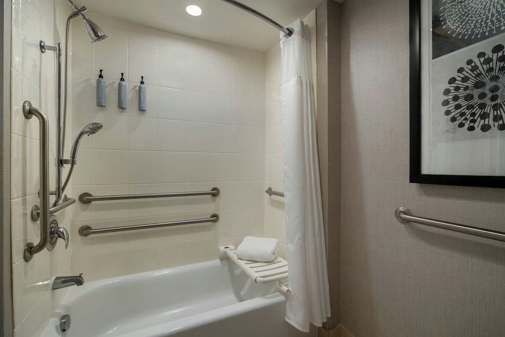 Residence Inn Marriott Chester - photo 17