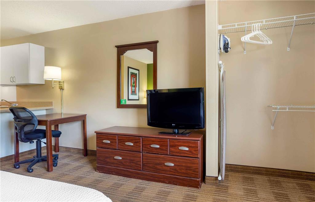Extended Stay America Suites Houston Willowbrook HWY 249 - photo 9