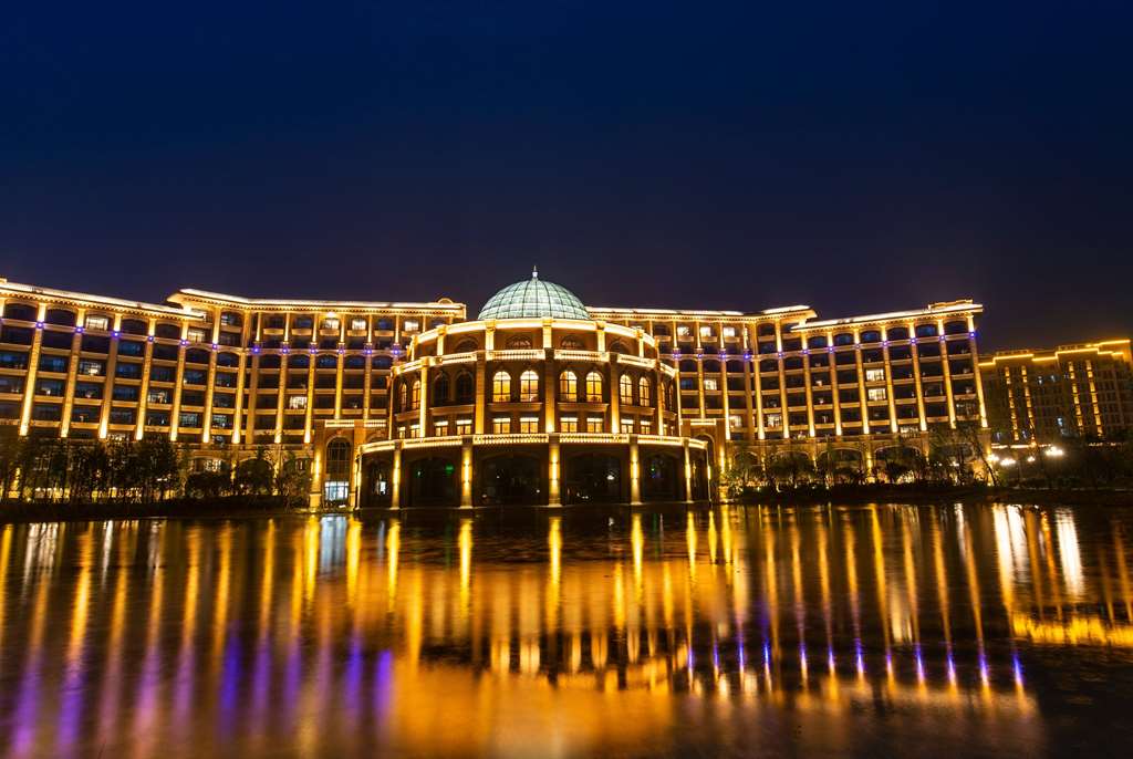 Wyndham Grand Plaza Royale Kaicheng Anji in Huzhou, People's Republic of China