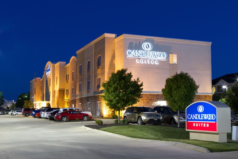 Candlewood Suites Champaign Urbana University Area by IHG - photo 47
