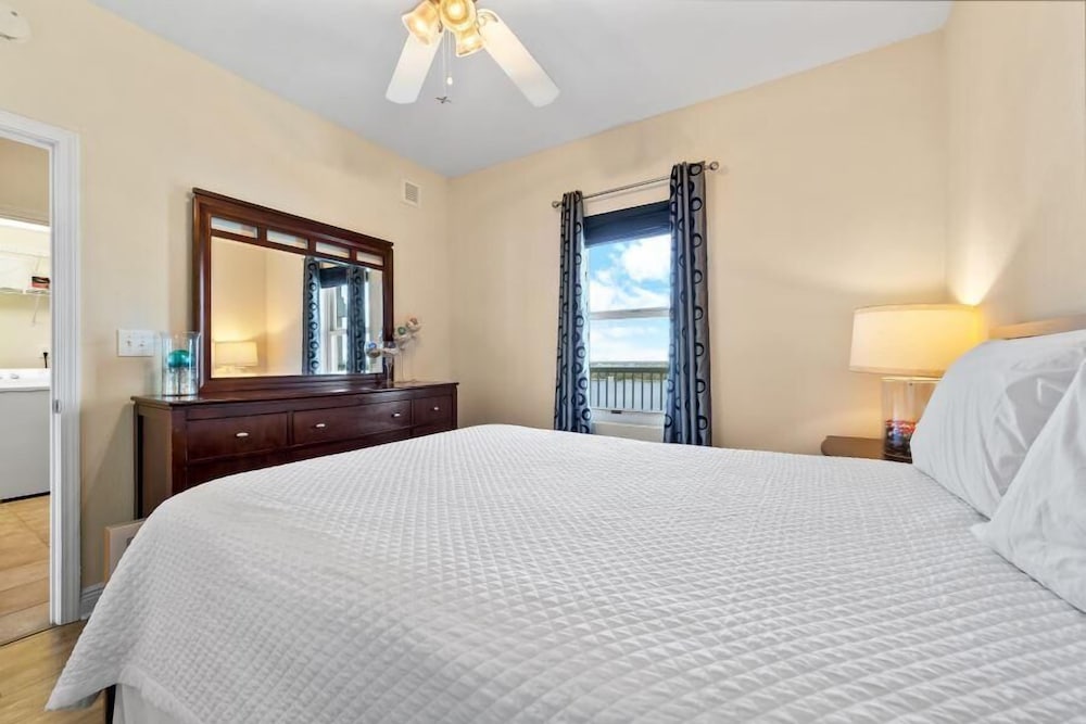 Crystal Tower 1907 by Youngs Suncoast - photo 7