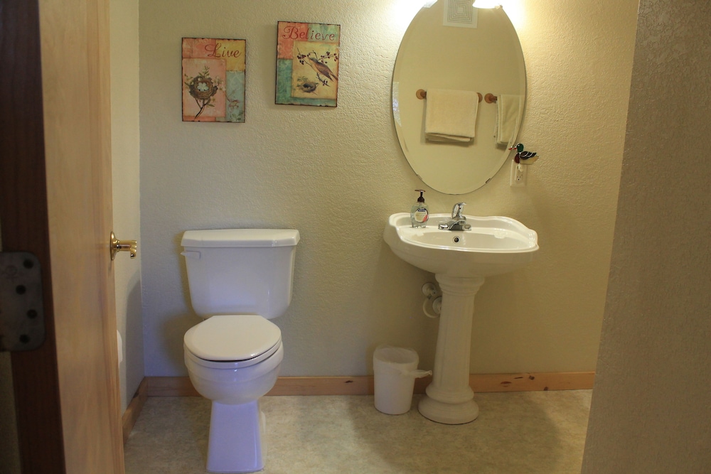 Viking Bay Resort & Lodge - photo 15