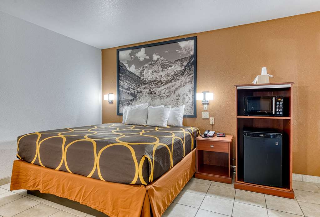 Super 8 by Wyndham Alamosa - photo 53