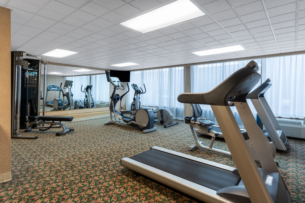 Ramada by Wyndham Reno Hotel and Casino - photo 22