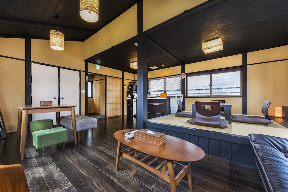 Tofukuji Sakura - last minute hotel in Kyoto