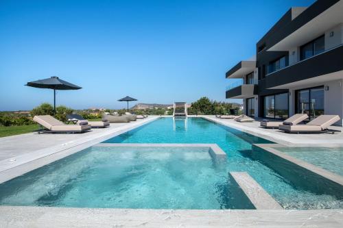 Omnia Luxury Villa 100m2 Pool Whirlpool & Gym by Thinkvilla — 4-Star Luxury Hotel in Prinos, Greece