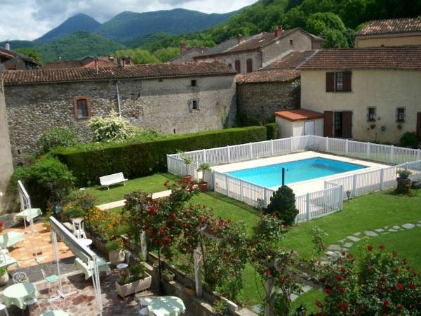 Hostellerie De La Poste - carbon neutral hotel in Unknown City