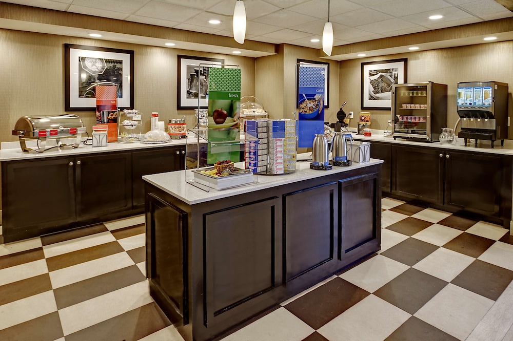 Hampton Inn Cookeville - photo 31