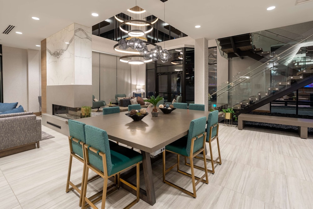 Hilton Garden Inn Albuquerque Downtown - photo 4