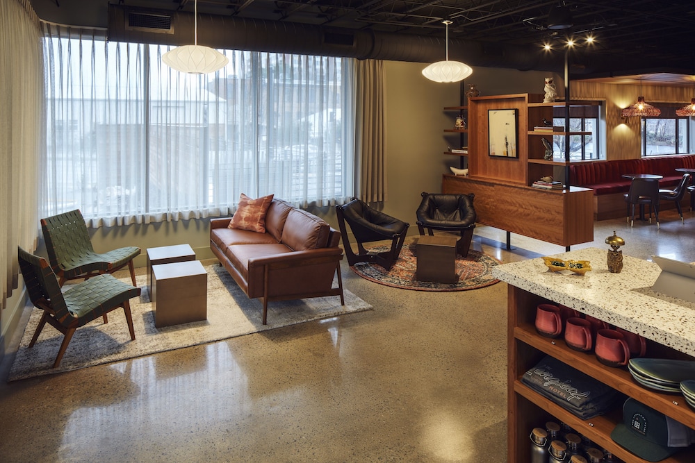 The Longleaf Hotel - photo 2