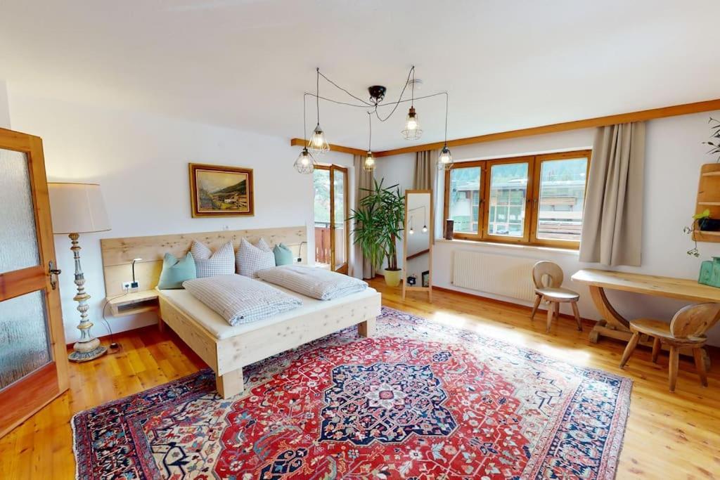 Haus Alberto Haus mit 2 Ferienwohnungen — 4-Star Luxury Hotel in Haiming, Austria