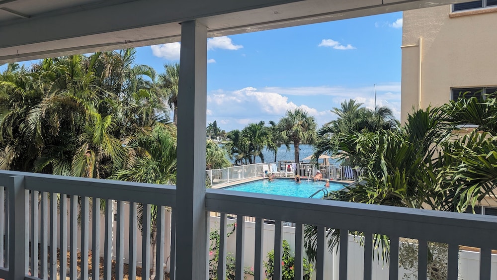 Lorelei Resort - photo 57