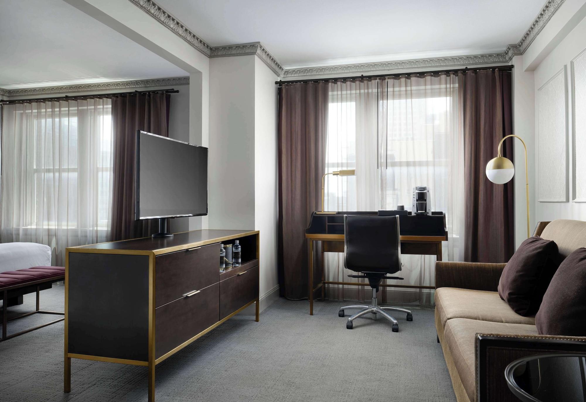 Hotel Phillips Kansas City Curio Collection by Hilton - photo 12