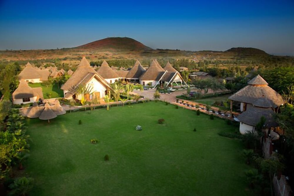 Farm of Dreams Lodge — 4-Star Luxury Hotel in Kiratu, Tanzania