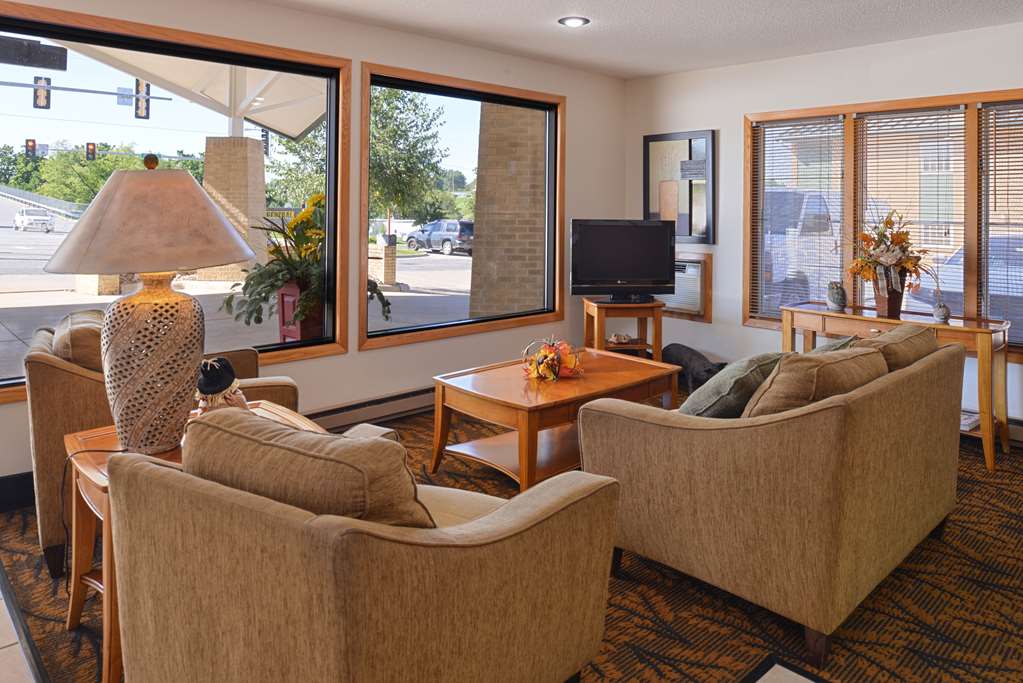 Americas Best Value Inn & Suites Atlantic - photo 4