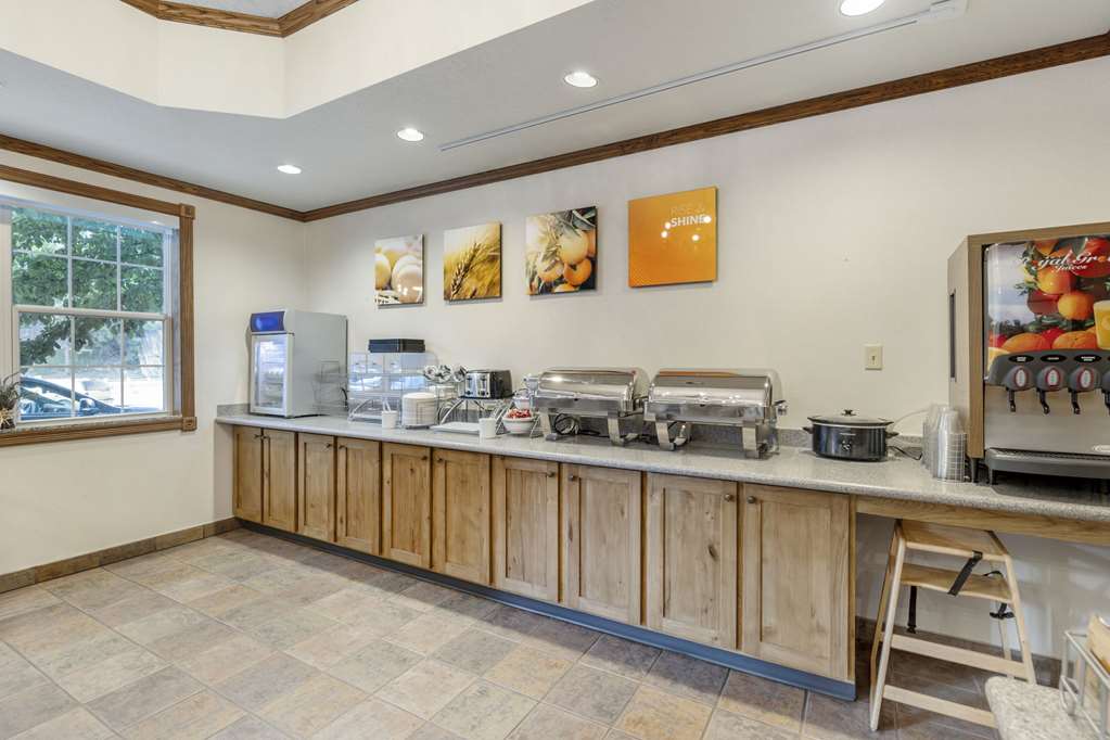 Comfort Inn & Suites Mt. Rushmore - photo 49
