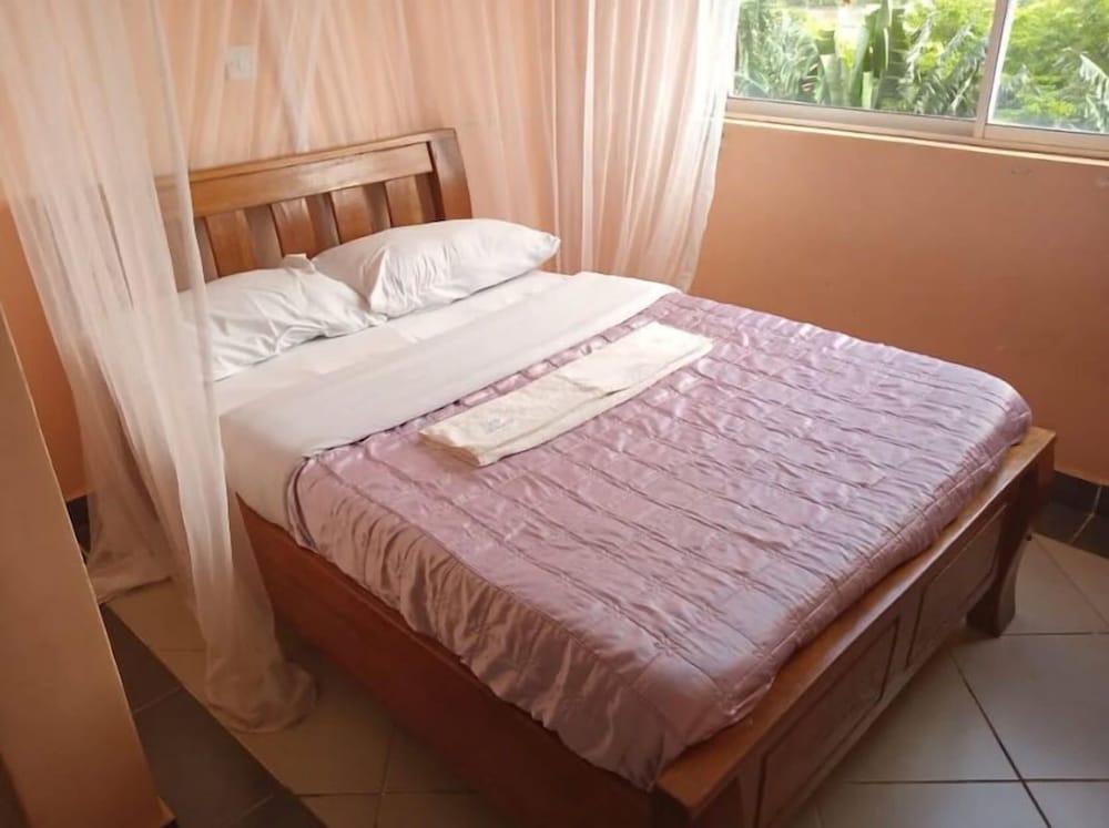 Dillions Highway Motel — Thika — photo 4