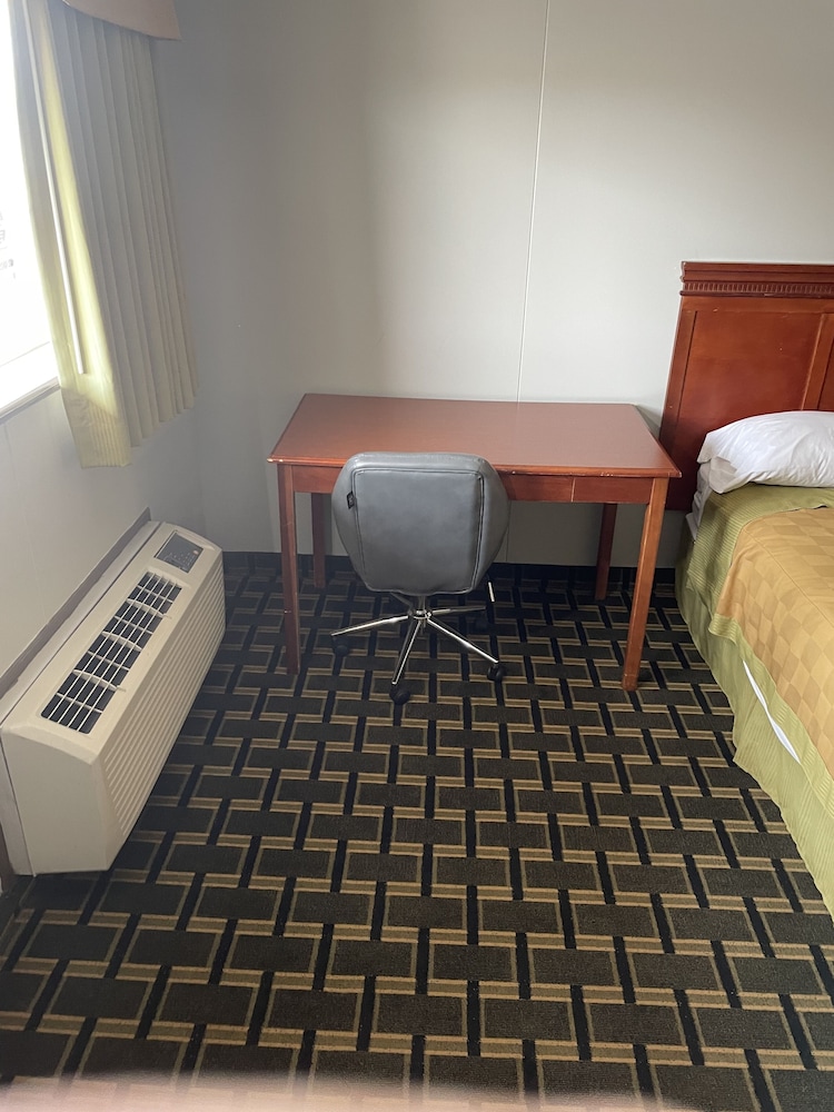 Bedford Inn - photo 10