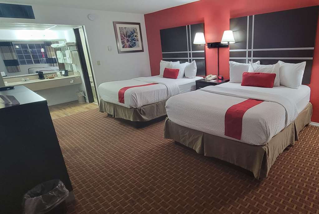 Ramada by Wyndham Mountain Home - photo 60