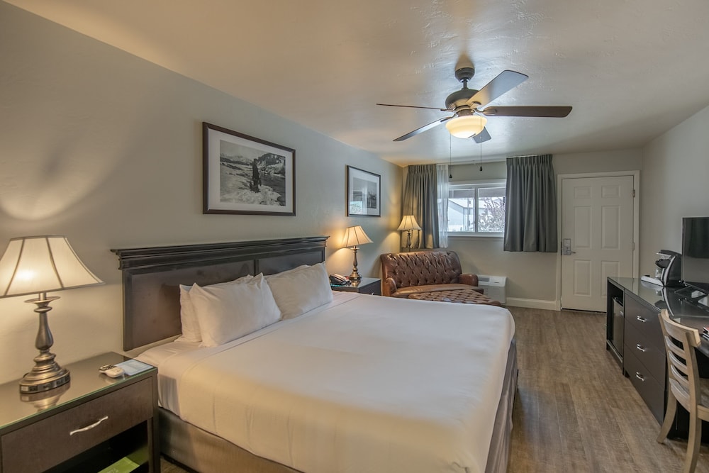 The Springs Resort & Spa - photo 13