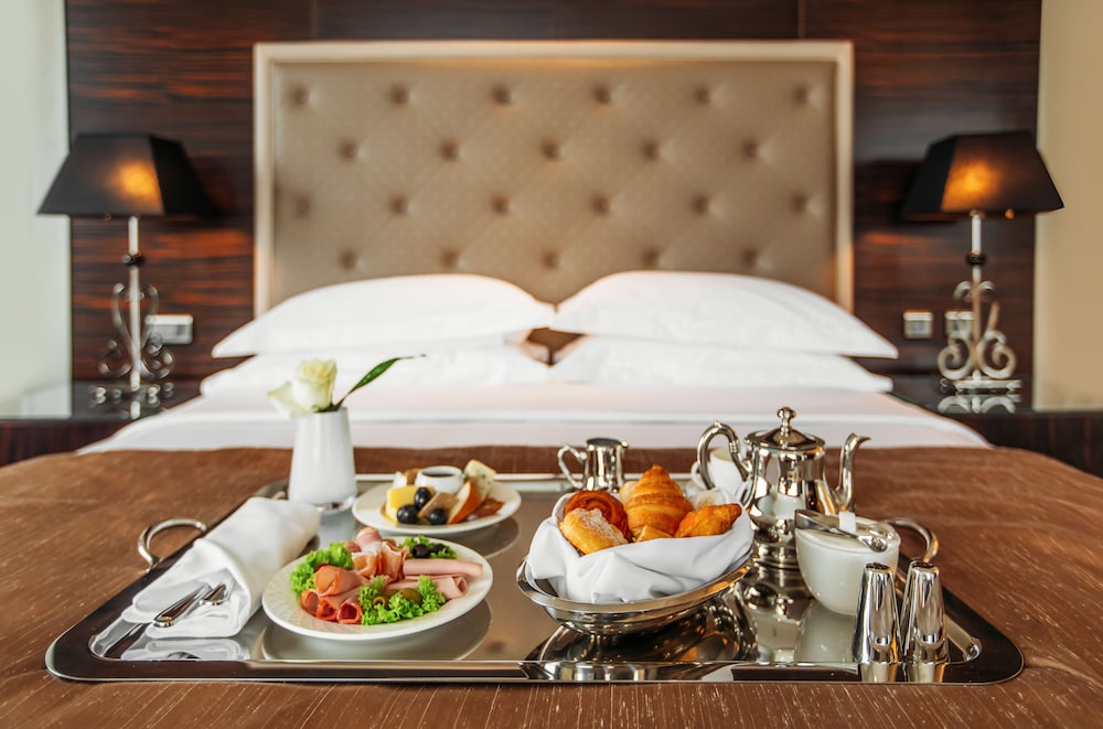 Room service - dining