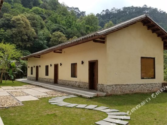 Beiliu Suoluo Valley Resort in Lingcheng, People's Republic of China