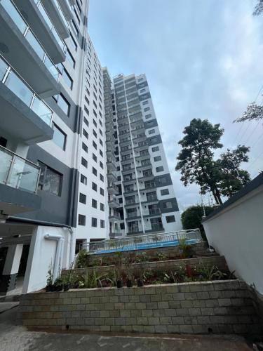 Westlands Haus of Joe Luxurious One bed with a Pool & Gym Nairobi Expressway views Closer to the UN and Sarit center