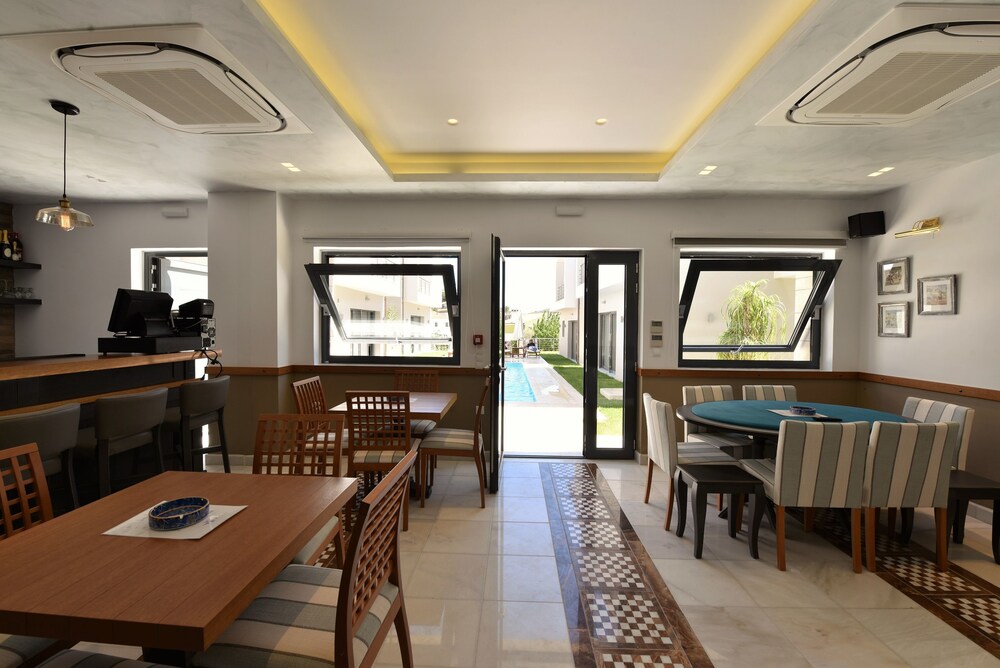 Alexander Suites — Agia Foteini — photo 3