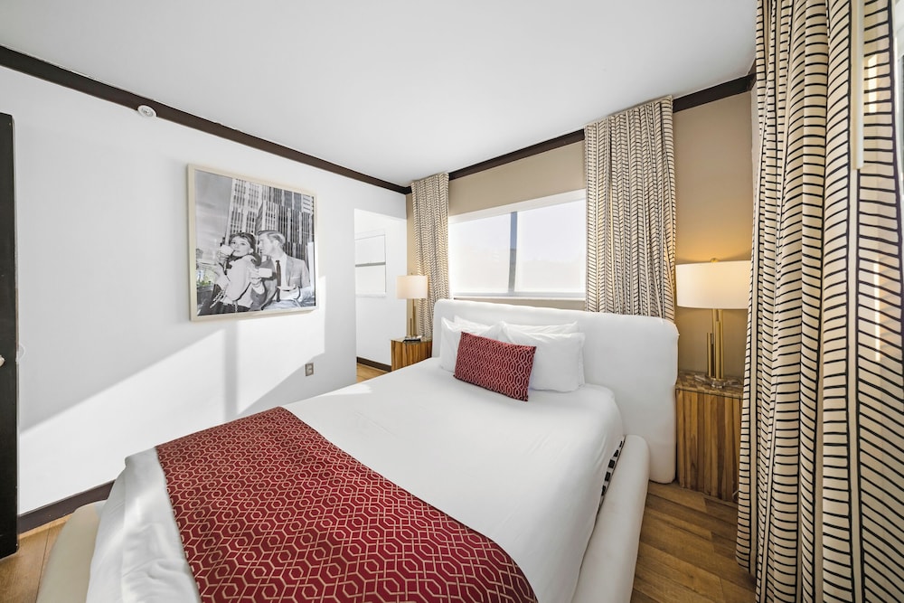 The Shoreline Suites - photo 7