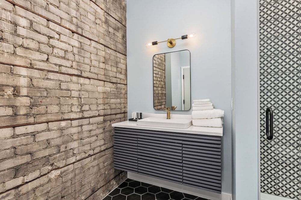 BlueJay Hotel - photo 20