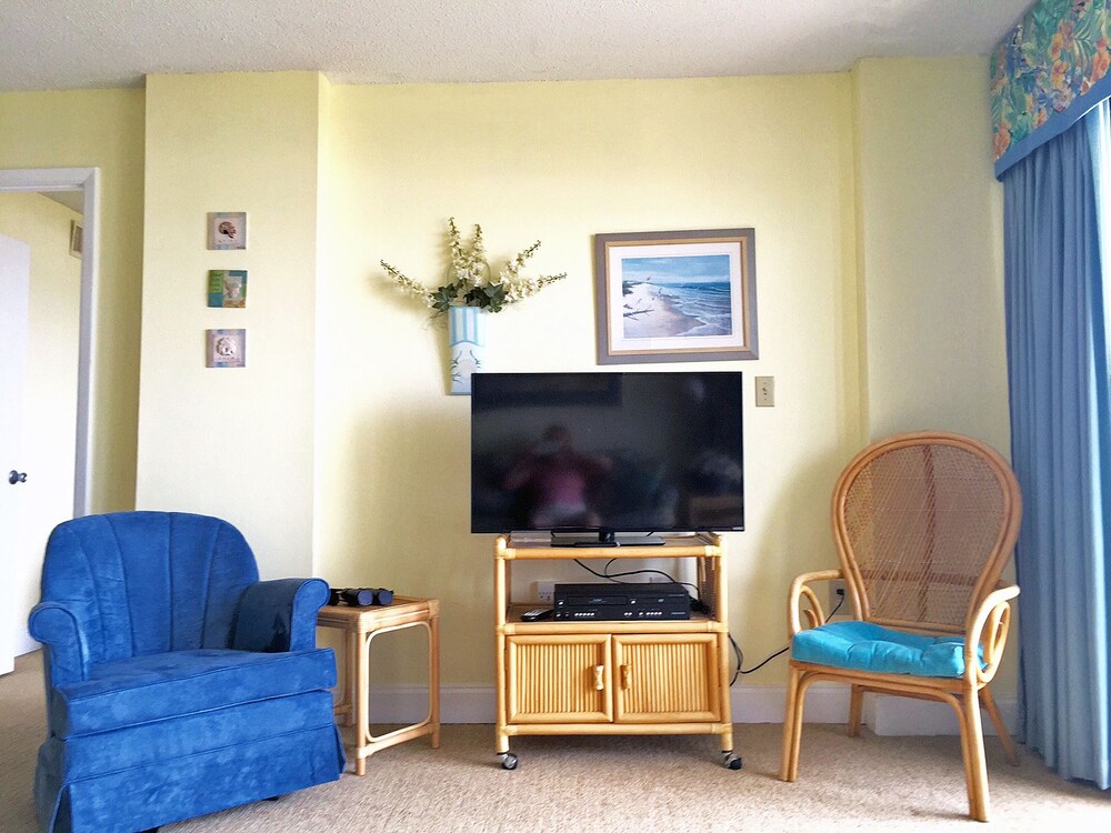 Springs Towers Unit 304 - photo 13