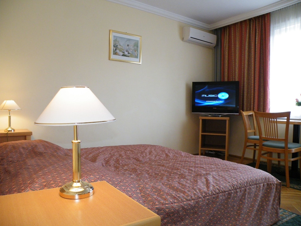 Apartment Buda Budapest — 4-Star Luxury Hotel in Budapest, Hungary