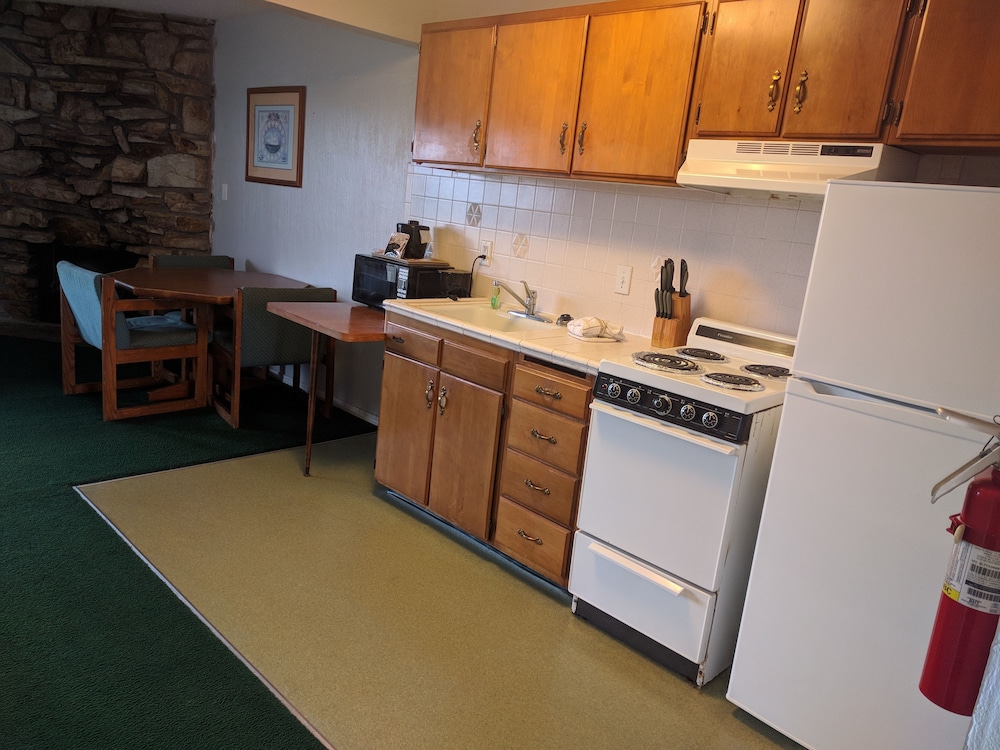 Ocean Shores Inn & Suites - photo 23