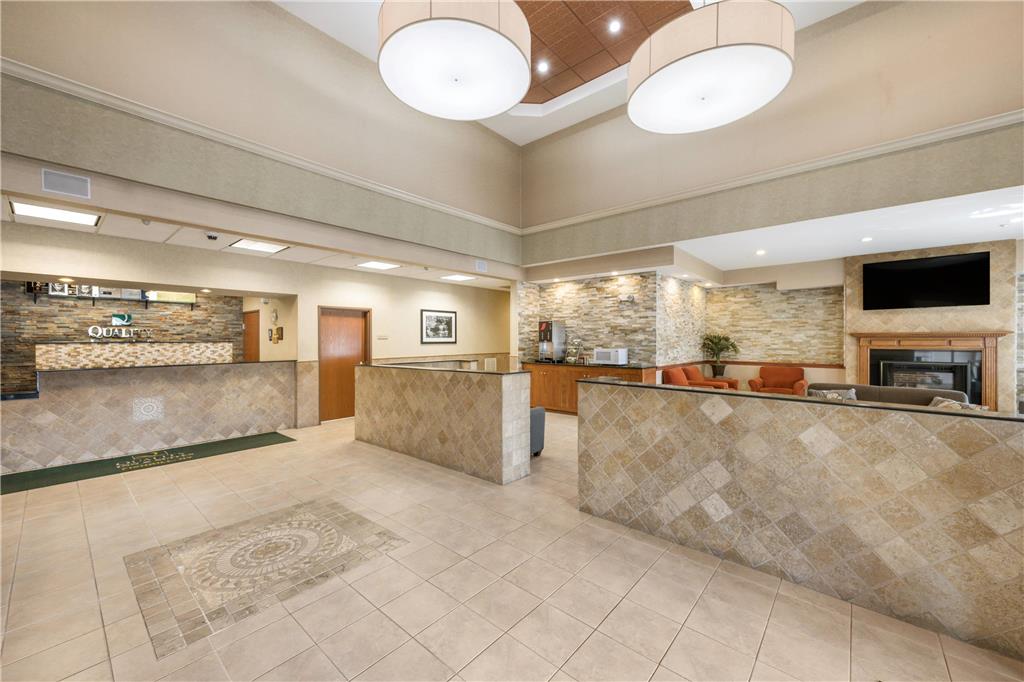 Quality Inn & Suites Fishkill South near I 84 - photo 3