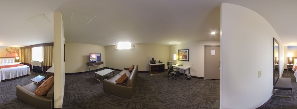 Holiday Inn Brookfield Milwaukee by IHG - photo 6