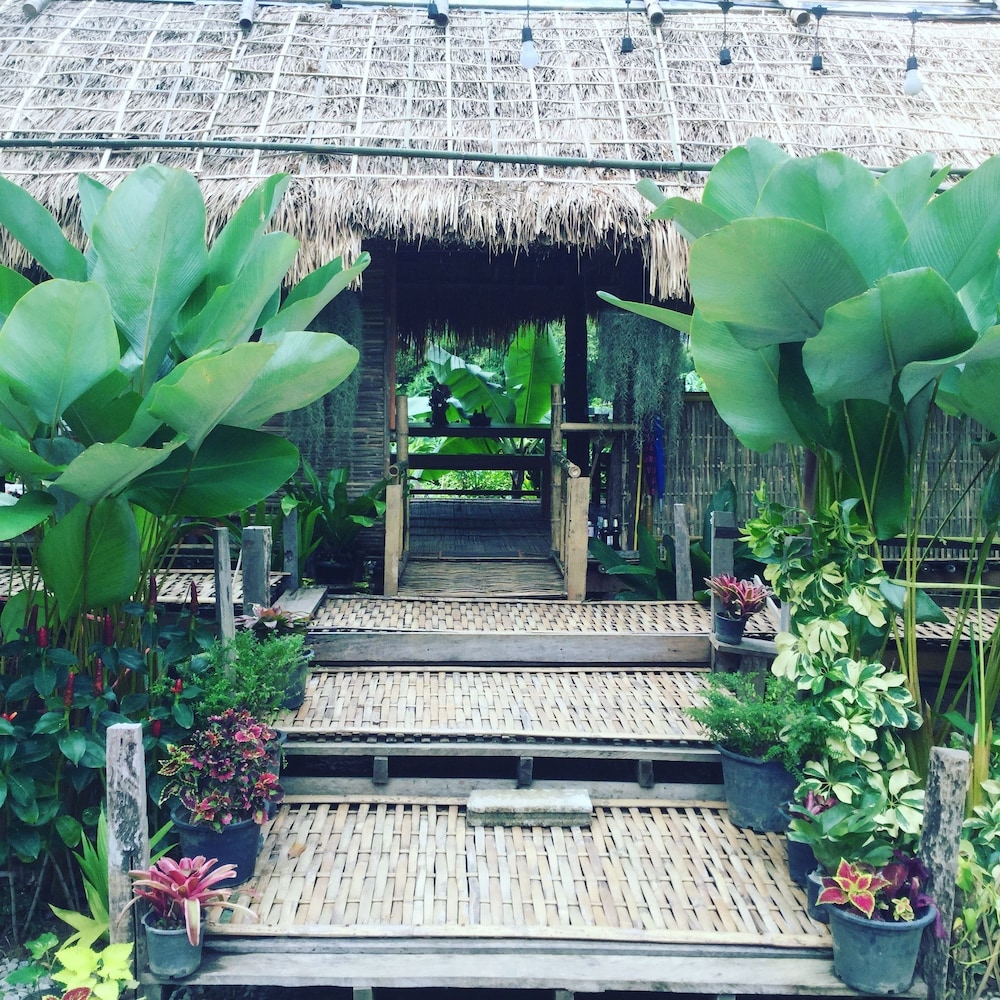 Phoxay Ngam Resort in Vangviang, Laos