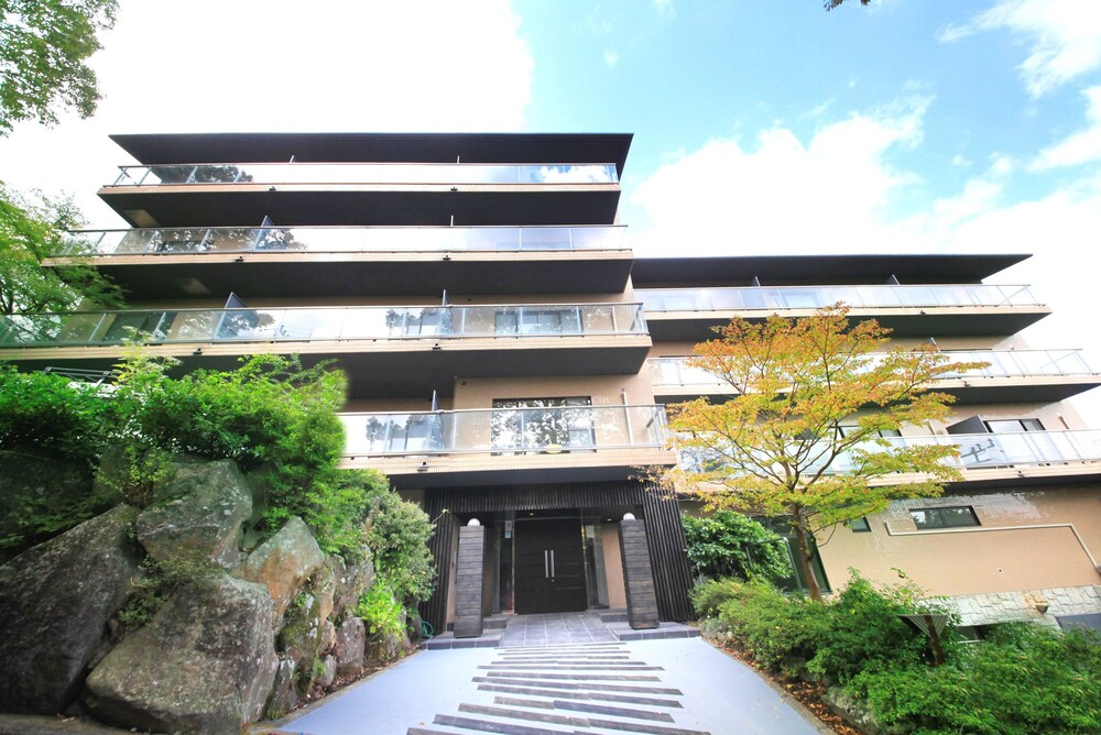 Yutorelo an Annex - carbon neutral hotel in Hakone