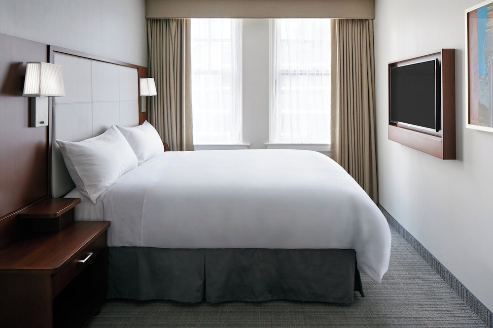 Club Quarters Hotel Downtown Houston - photo 13
