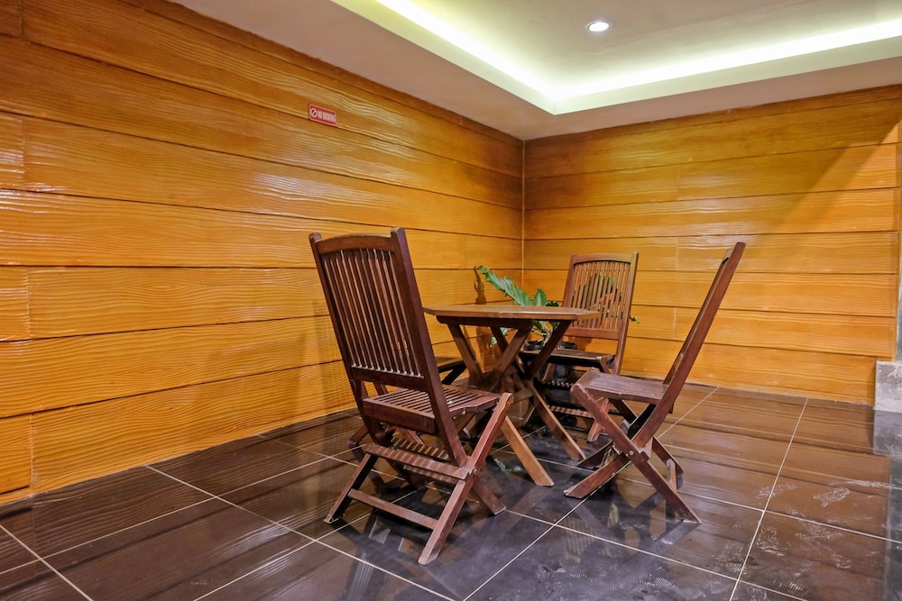 Zen Rooms B Walk Batu in Malang, Indonesia