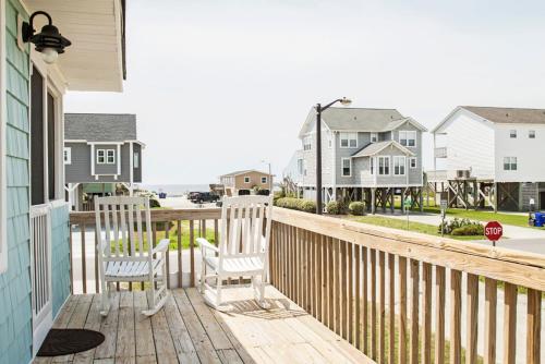Sunkissed 2 by Oak Island Accommodations - photo 23