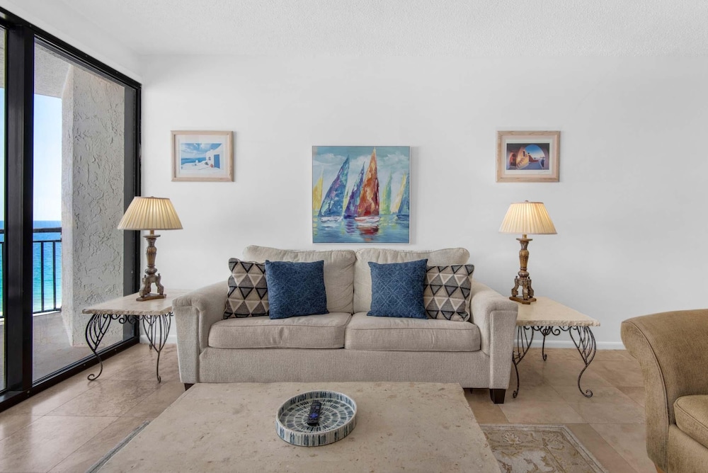 Navarre Towers 1205 - photo 7