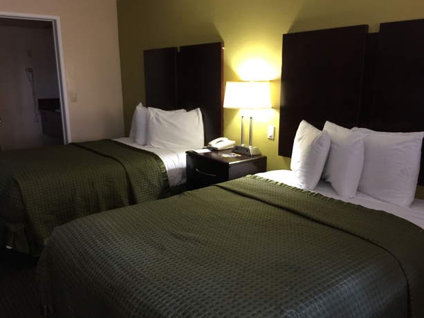 Travelodge by Wyndham Chatsworth - photo 4