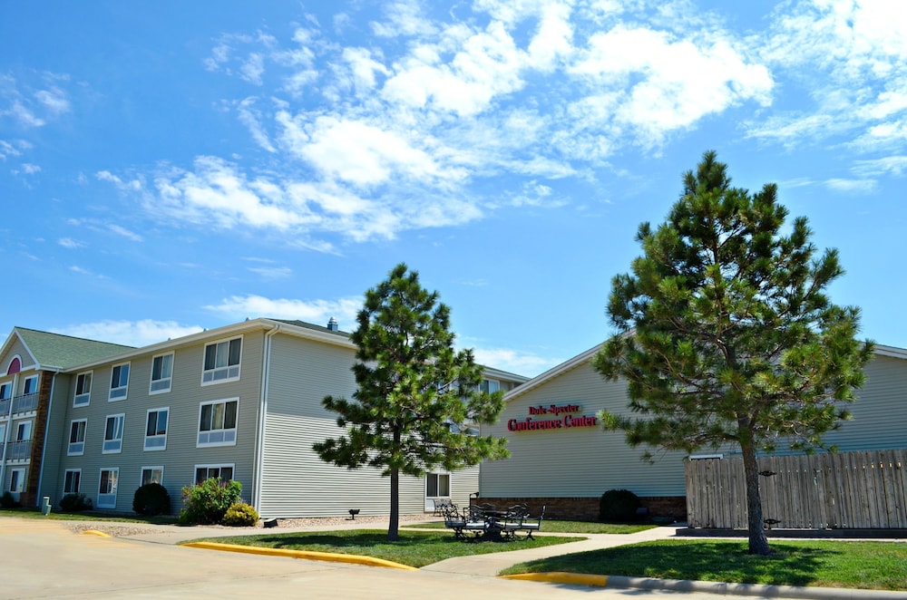 Fossil Creek Hotel And Suites - photo 48