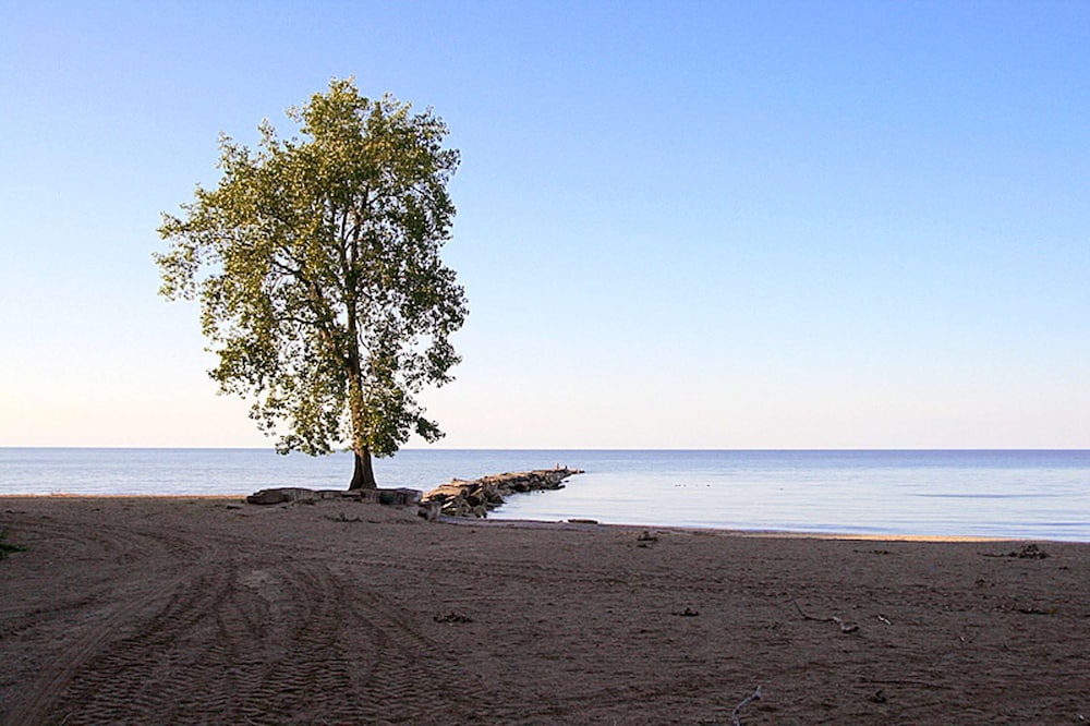 Hampton Inn Cleveland Westlake - photo 34