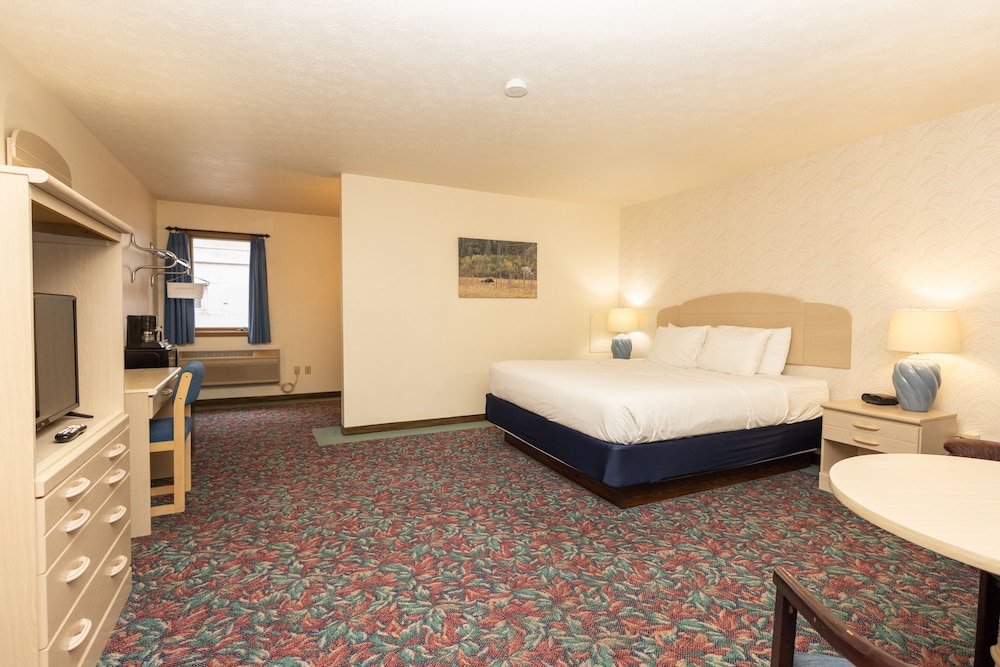 Cedar Motor Inn - photo 6