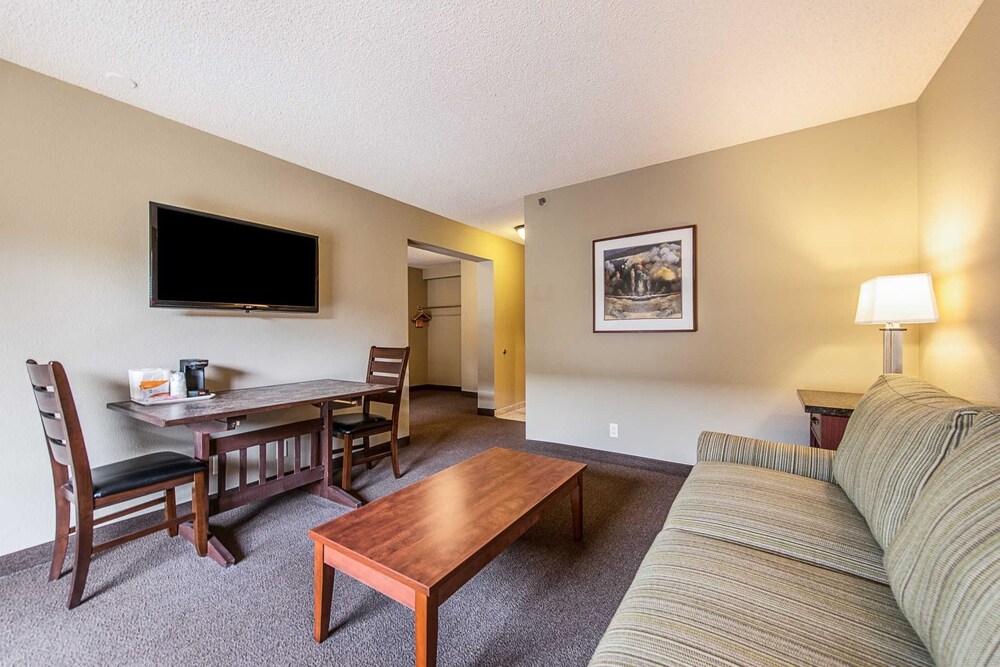 Rodeway Inn & Suites Portland Jantzen Beach - photo 29