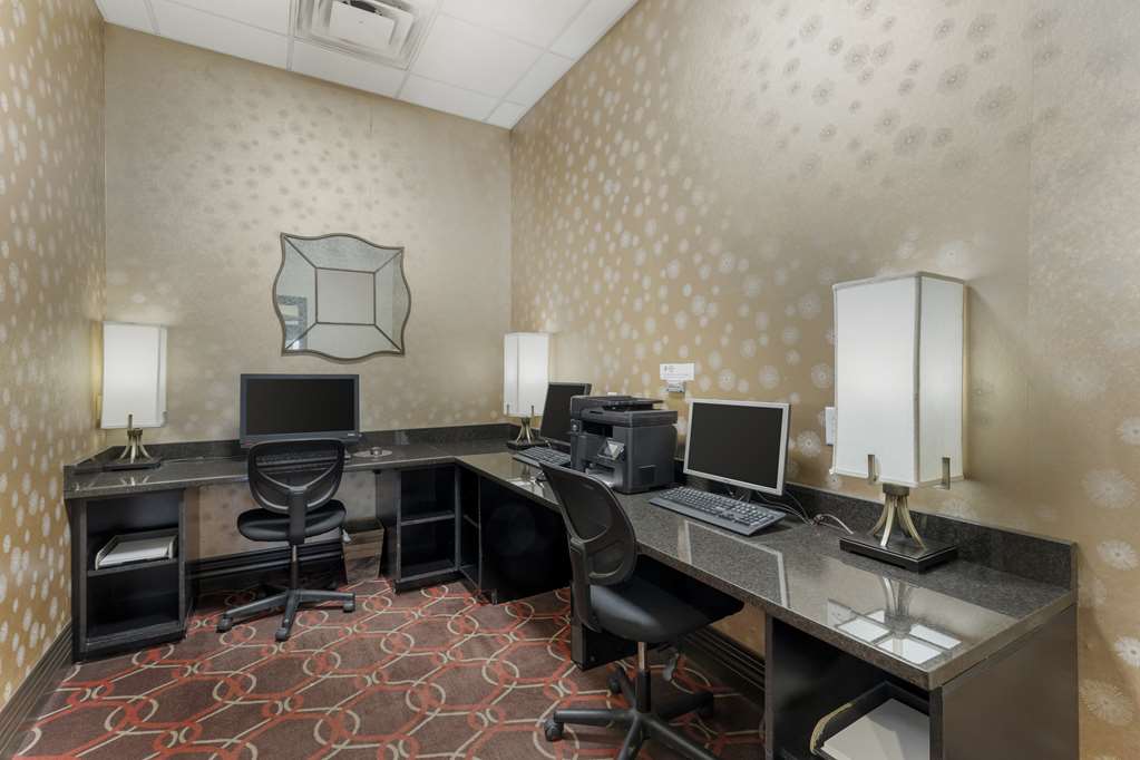 Best Western Plus The Charles Hotel - photo 9